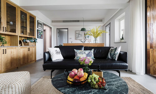 客厅沙发装修效果图温馨75平北欧三居客厅装修设计