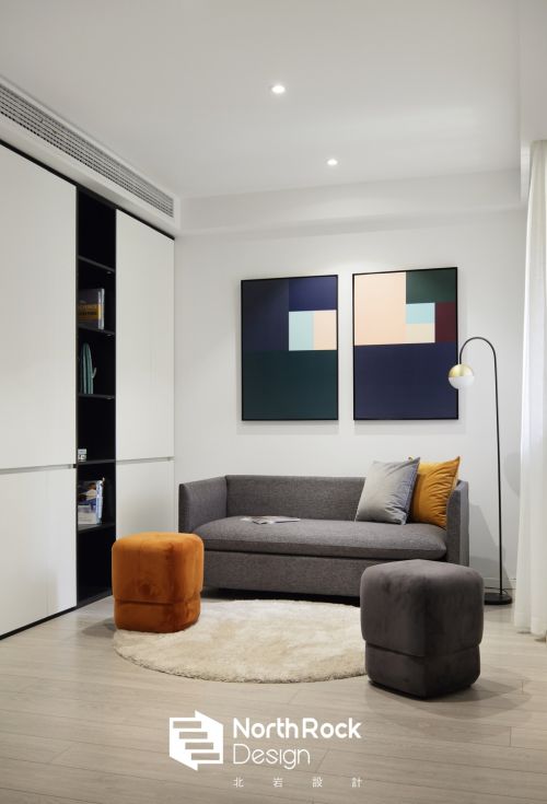 客厅沙发装修效果图轻奢98平现代三居休闲区装潢图