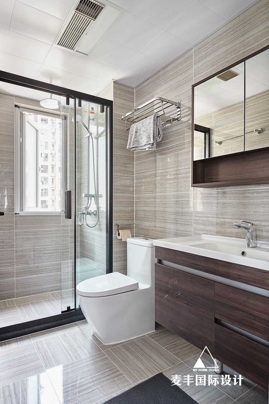 卫生间马桶装修效果图好看的美式四居室卫浴设计现代简约卫生间设计图片赏析