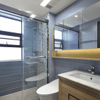 透亮的现代风格三居室卫浴设计