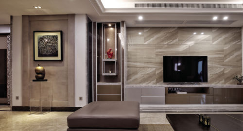 客厅电视背景墙装修效果图温馨454平现代别墅客厅案例图