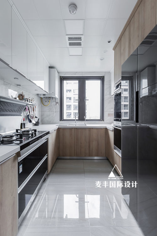 三居日式150㎡厨房2023装饰效果图片