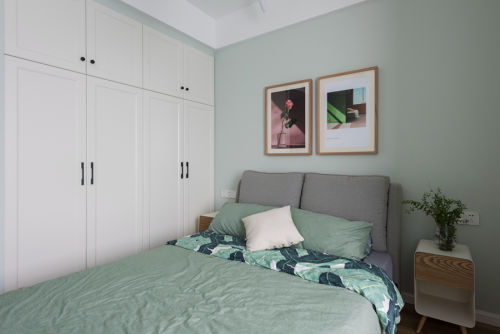 卧室床头柜1装修效果图浪漫83平北欧三居卧室设计图