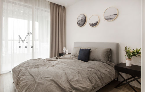 卧室窗帘装修效果图温馨76平现代二居卧室装修图片