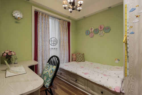 卧室木地板2装修效果图华丽89平美式三居儿童房装修美