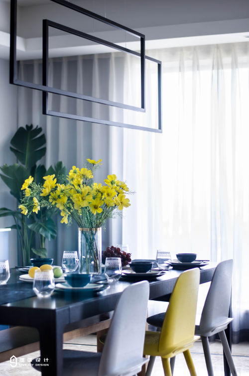 精美123平现代三居餐厅设计效果图厨房窗帘