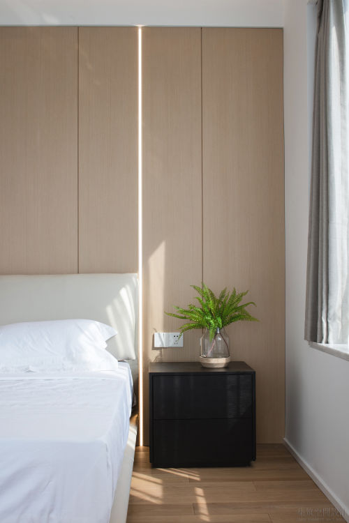 卧室床头柜装修效果图华丽77平现代复式卧室设计美图