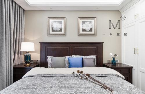卧室床装修效果图悠雅107平美式三居设计效果图
