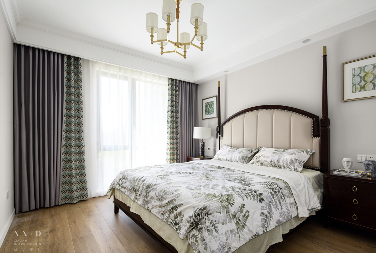 卧室窗帘装修效果图质朴86平美式三居卧室装修美图美式卧室设计图片赏析