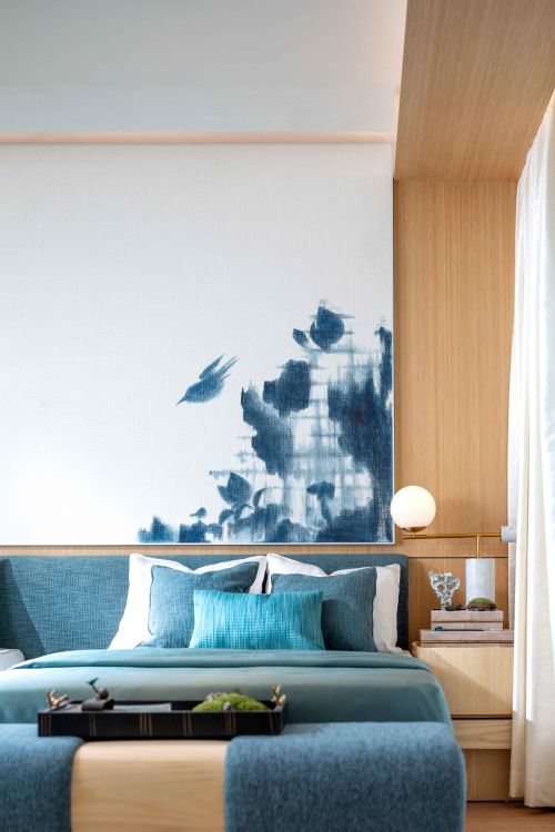 卧室木地板装修效果图浪漫656平现代别墅卧室实拍图