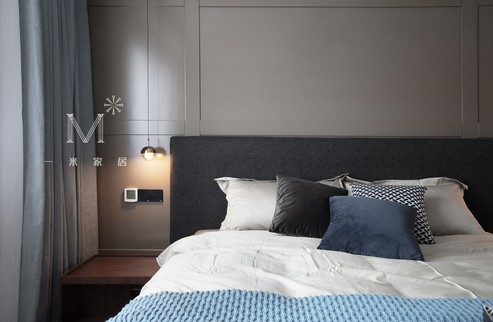 卧室床头柜装修效果图大气100平现代三居卧室效果图现代简约卧室设计图片赏析