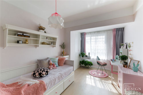 卧室窗帘2装修效果图粉色浪漫北欧风儿童房设计图
