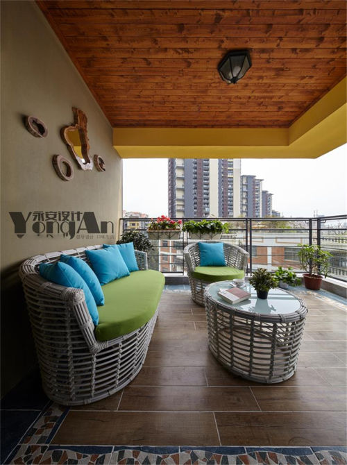 阳台沙发装修效果图波托菲诺•纯水岸