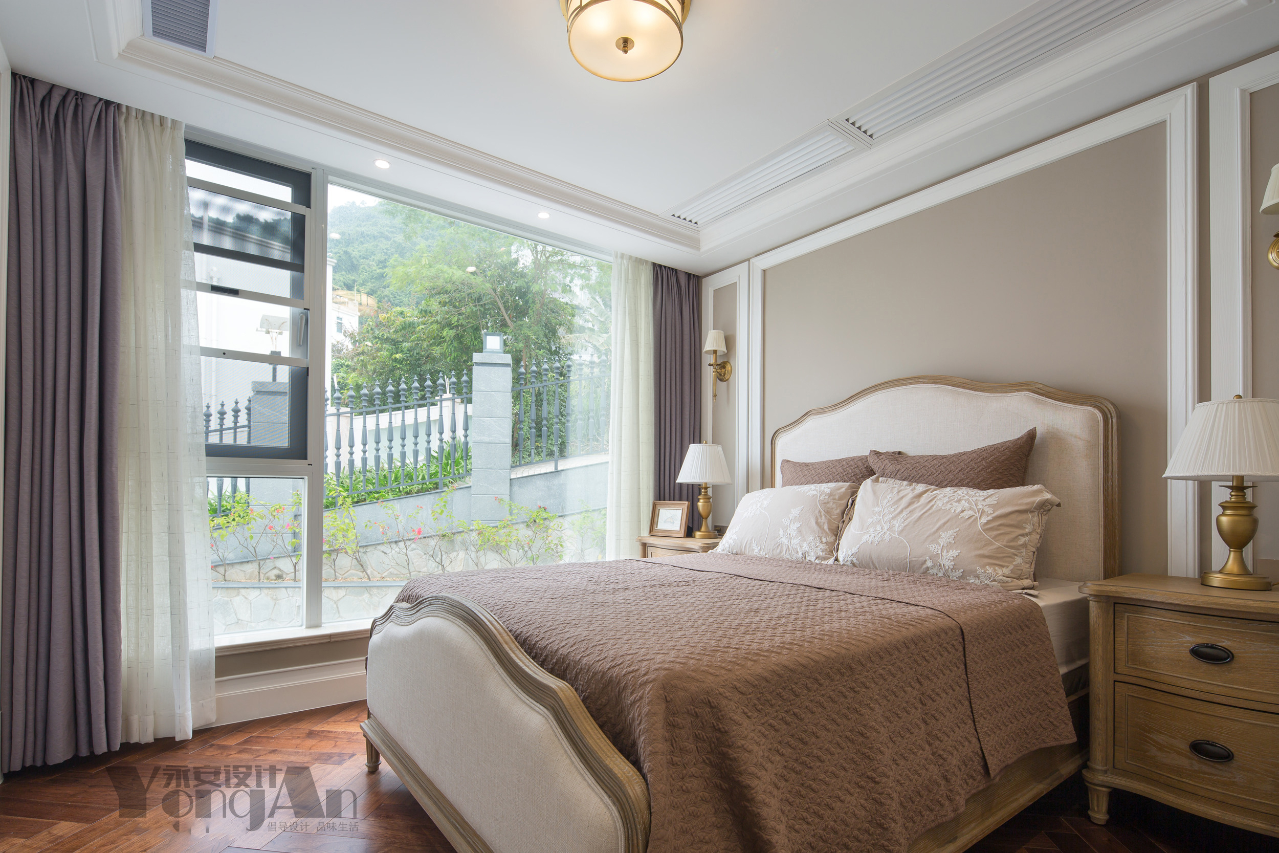 卧室窗帘装修效果图美式别墅长辈房设计图美式卧室设计图片赏析