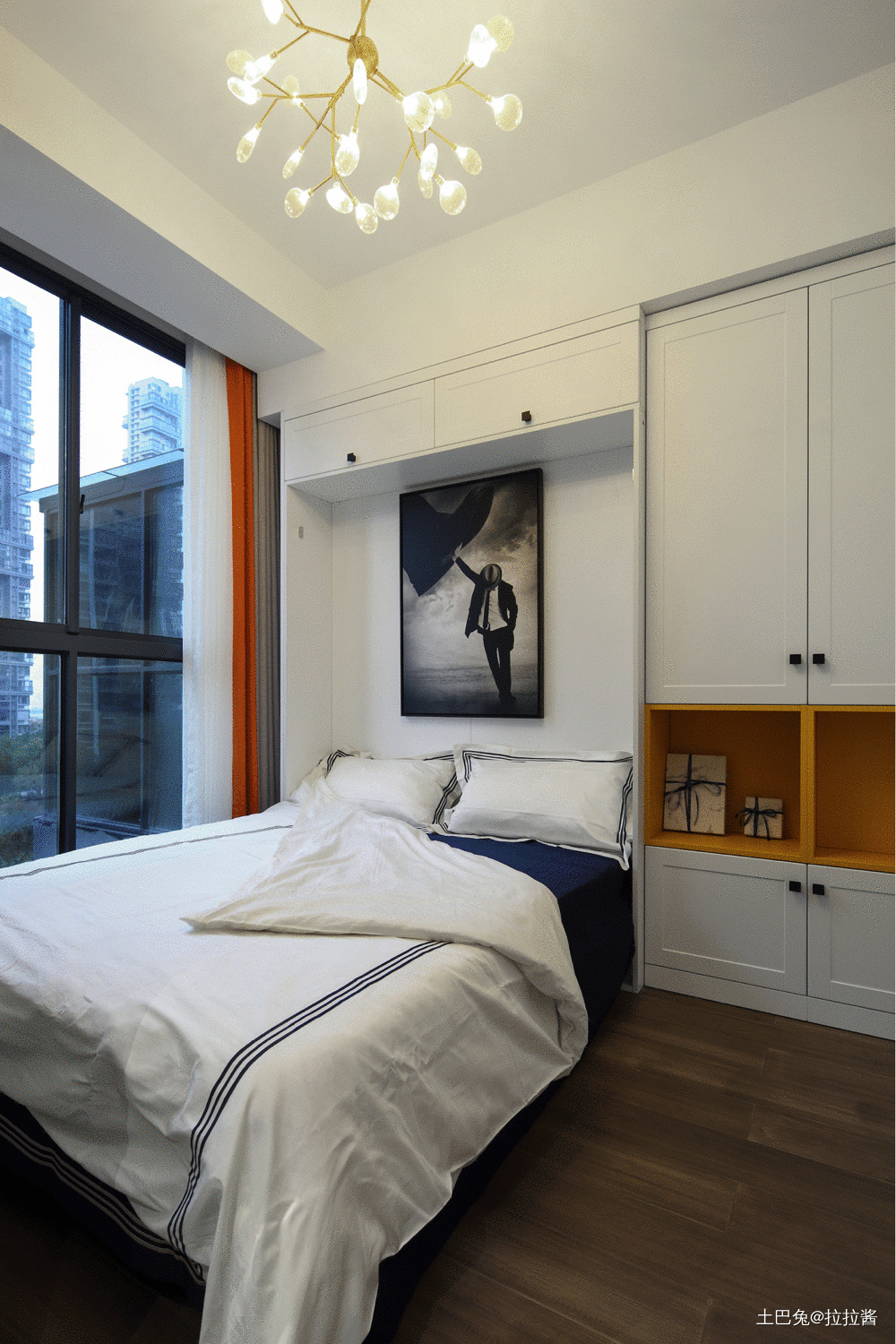 轻奢105平现代四居卧室实景图现代简约卧室设计图片赏析