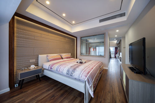 卧室床头柜装修效果图温馨120平现代四居卧室实景图