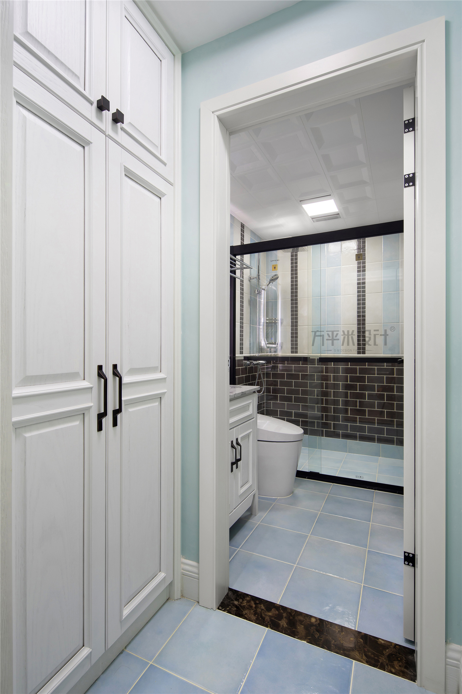 卫生间洗漱台装修效果图温馨148平美式四居卫生间设计美式卫生间设计图片赏析
