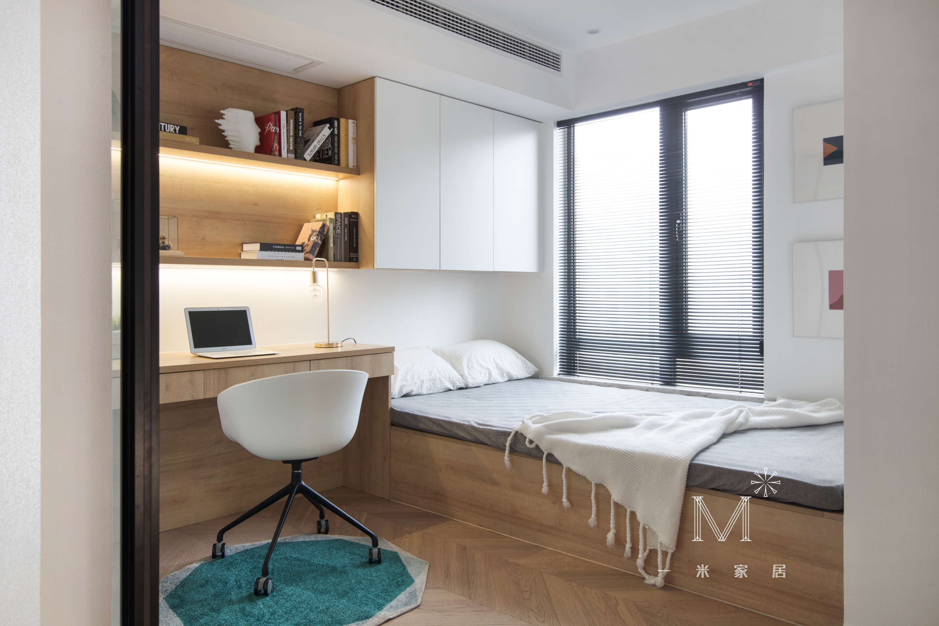 卧室木地板装修效果图130㎡现代北欧休闲区设计现代简约卧室设计图片赏析