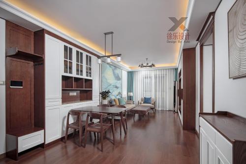 客厅木地板装修效果图典雅112平中式三居客厅设计美