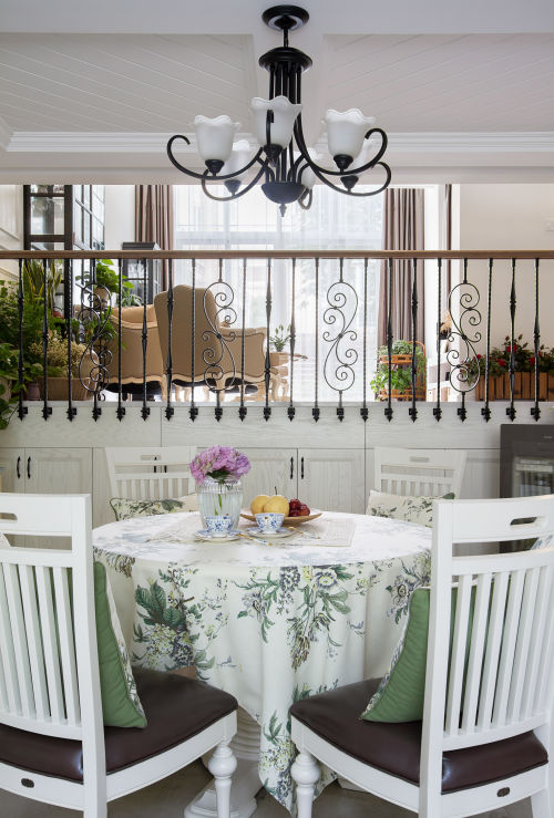 厨房窗帘装修效果图独墅苑美式餐厅吊灯设计