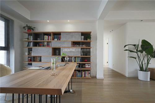 功能区木地板1装修效果图温馨79平简约三居书房实拍图