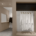 初•白 服装店铺实景设计图
