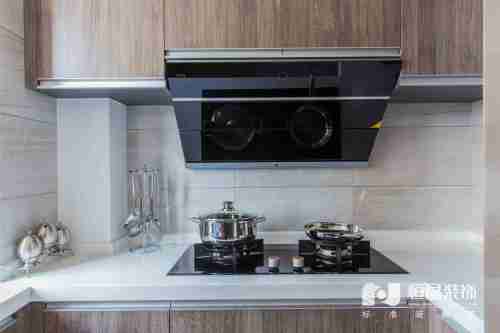 餐厅橱柜装修效果图大气125平现代三居厨房装修案