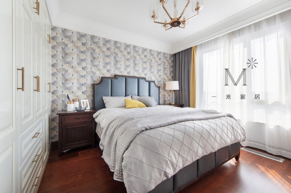 卧室窗帘装修效果图135㎡现代美式主卧室设计现代简约卧室设计图片赏析