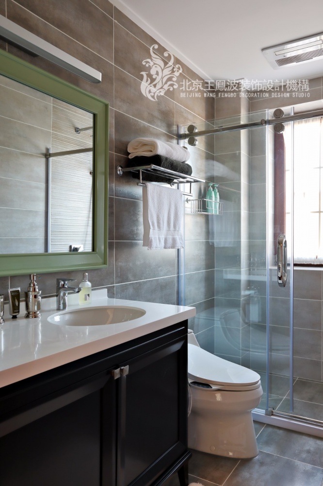 卫生间马桶3装修效果图温情美式风卫浴设计美式卫生间设计图片赏析
