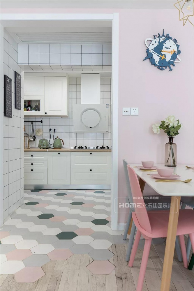 厨房门3装修效果图粉色系北欧风餐厅设计北欧风餐厅设计图片赏析