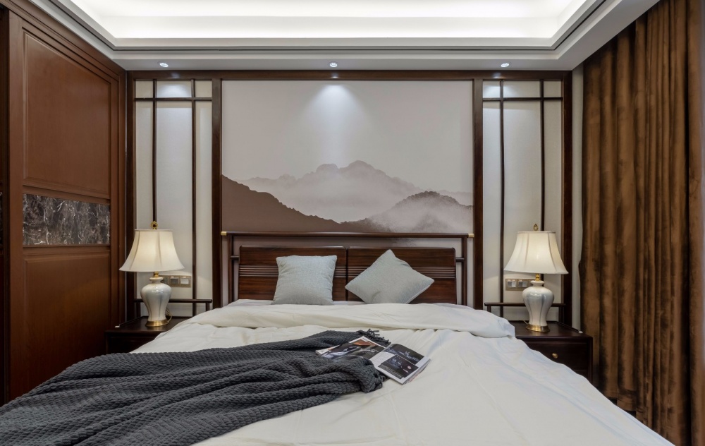 卧室窗帘2装修效果图这个装饰公司把新中式做的美逆天美式卧室设计图片赏析