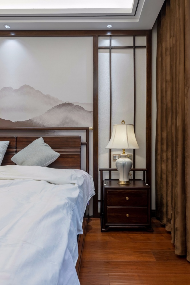 卧室窗帘1装修效果图这个装饰公司把新中式做的美逆天美式卧室设计图片赏析
