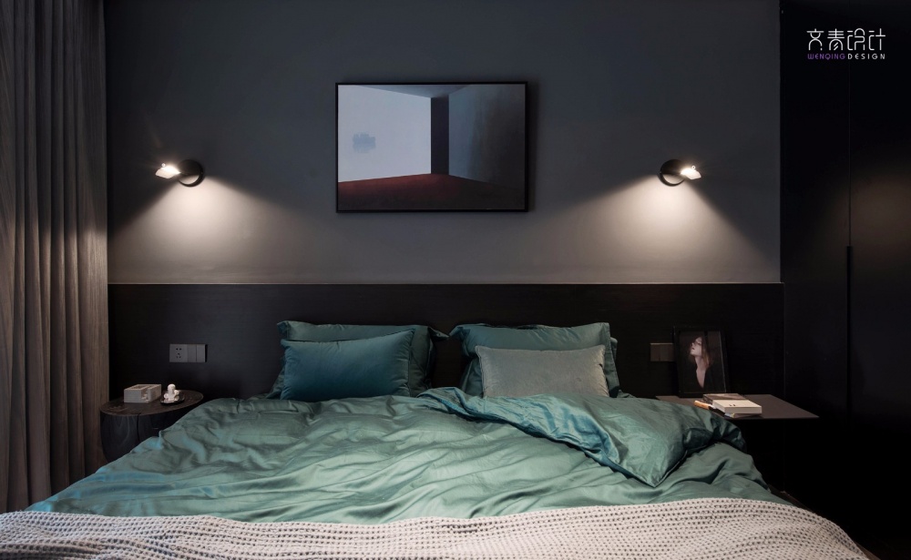 卧室床头柜装修效果图现代两居室卧室背景墙设计现代简约卧室设计图片赏析