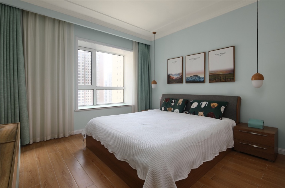 卧室窗帘装修效果图套内80平米改造小三房设计，值现代简约卧室设计图片赏析