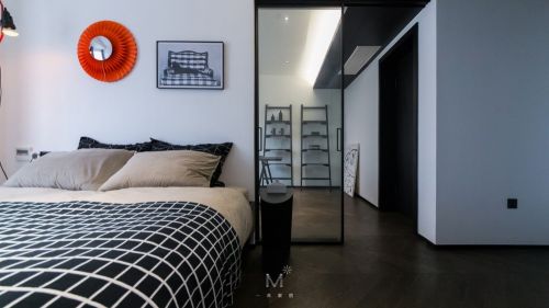 客厅床装修效果图130㎡现代简约卧室设计图片