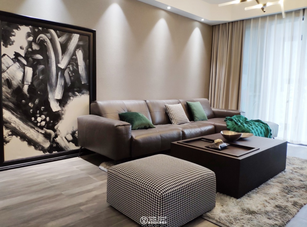客厅窗帘装修效果图大卫·现代黑白灰现代简约客厅设计图片赏析
