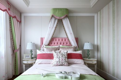 法式新贵浪漫屋卧室窗帘3图欧式豪华卧室设计图片赏析