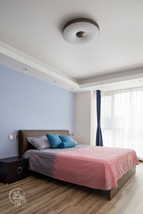 现代简约120㎡三居卧室装饰设计图