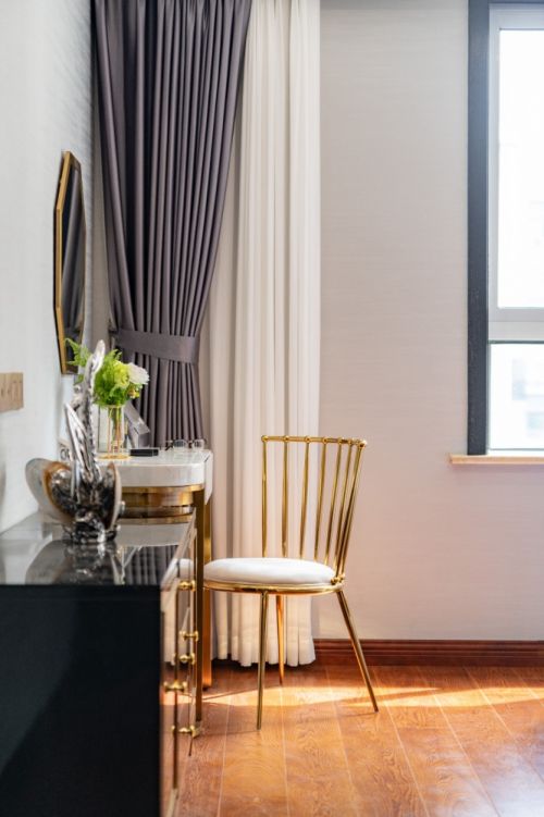 窗帘2装修效果图简单且有质感的家庭空间