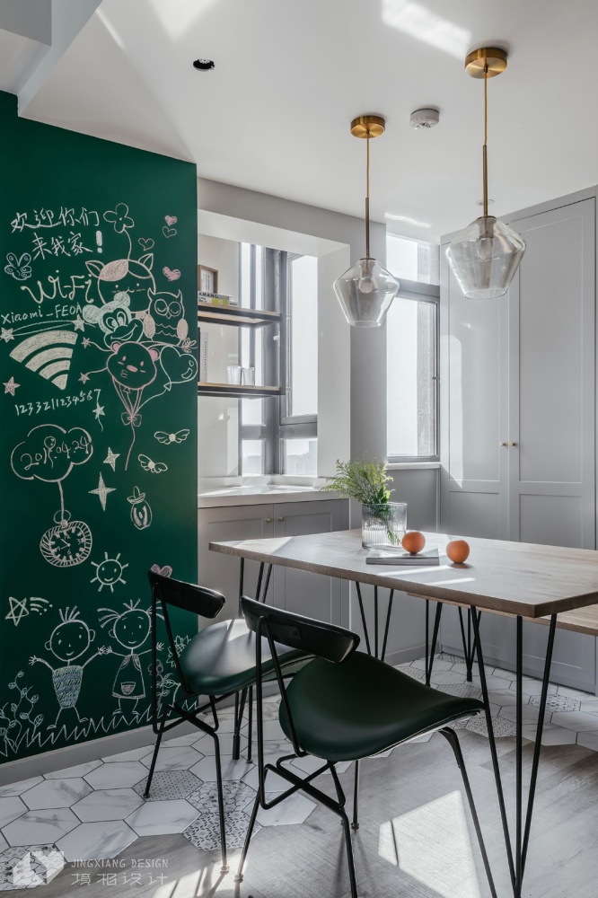 厨房装修效果图打通2套小公寓，获得舒适的生活北欧极简餐厅设计图片赏析