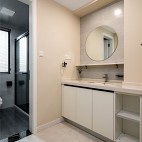 200平米现代简约——卫生间图片