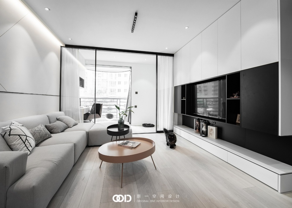 客厅木地板装修效果图黑白灰极简宅，两代人，两只喵现代简约客厅设计图片赏析