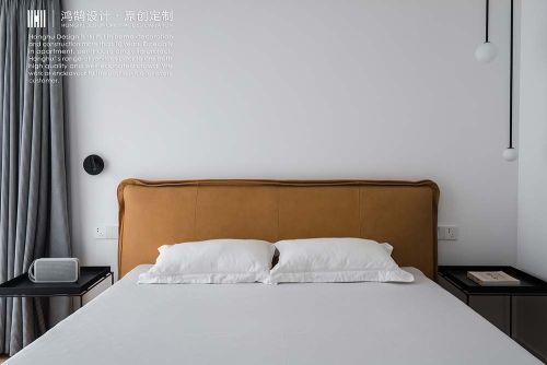 卧室床头柜3装修效果图拒绝元素堆砌，白色空间打造极简