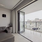 高级灰现代简约三室——阳台图片