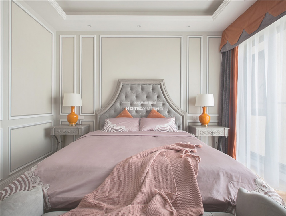 卧室窗帘3装修效果图轻奢美式大平层，灰色营造气质美美式卧室设计图片赏析