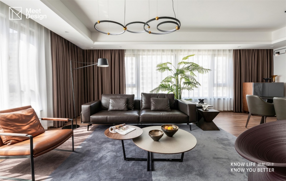 客厅窗帘装修效果图温润现代，极度自然，阳光停留的现代简约客厅设计图片赏析