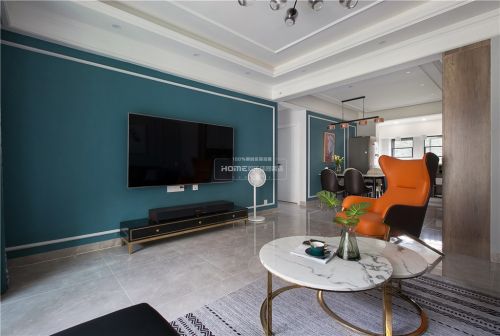 蓝色客厅电视背景墙2装修效果图独居四室，尽享蓝色时尚轻奢