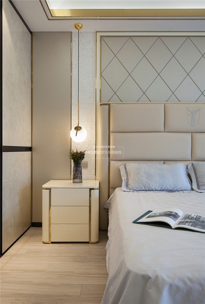 卧室床头柜3装修效果图欢乐佳园装饰|现代轻奢风格，满混搭卧室设计图片赏析
