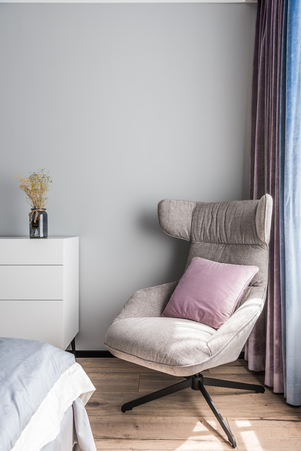 卧室3装修效果图暖暖的新家现代简约卧室设计图片赏析