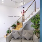 购物空间设计：七月服装店——楼梯图片